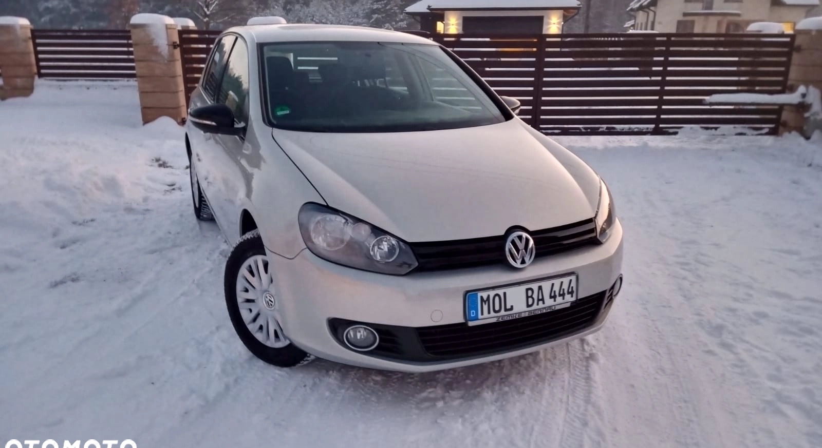 Volkswagen Golf cena 25300 przebieg: 196000, rok produkcji 2010 z Kielce małe 172